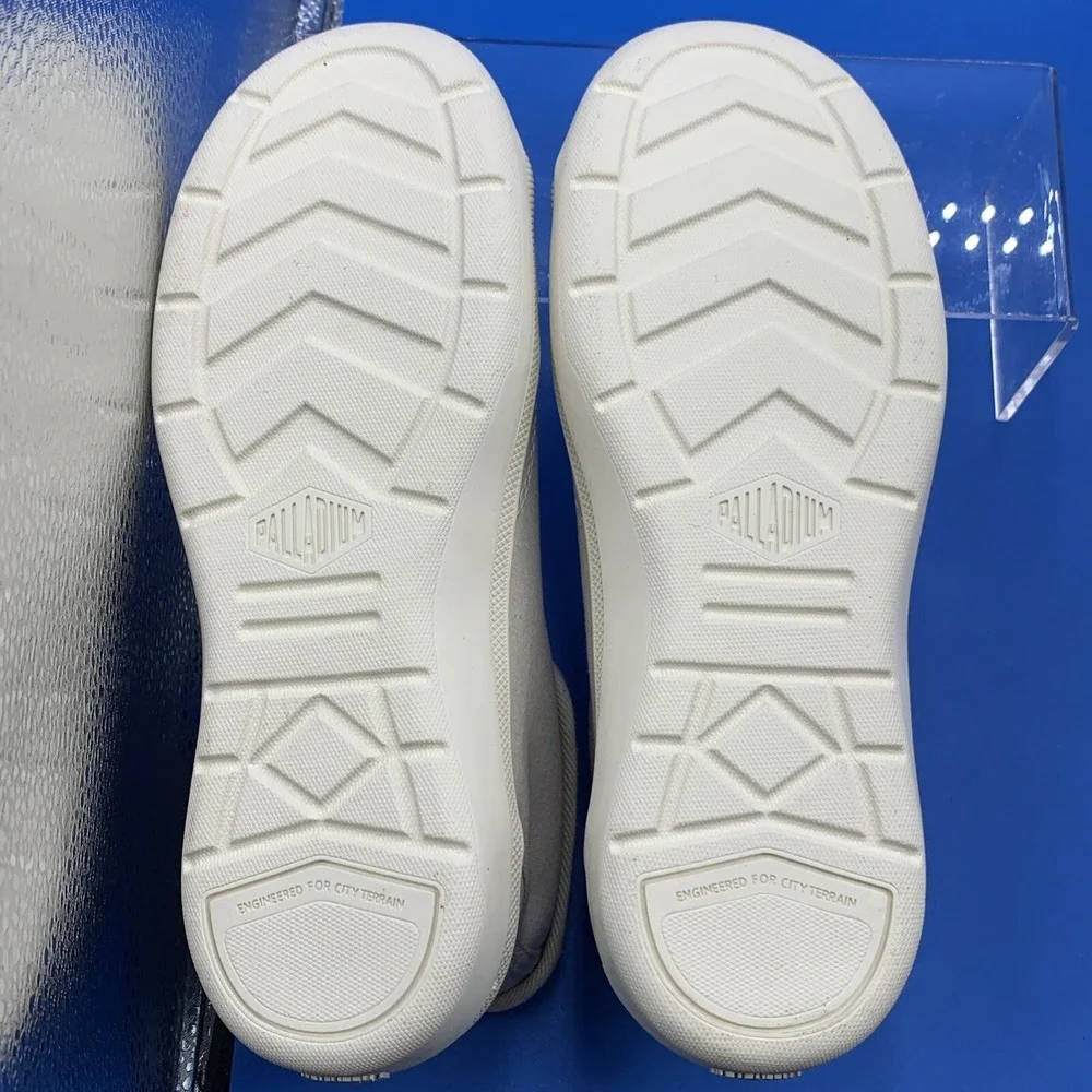 Palladium Aventure CVS Sneaker Shoes Women's Rainy Day Marshmallow - Size US 5.5